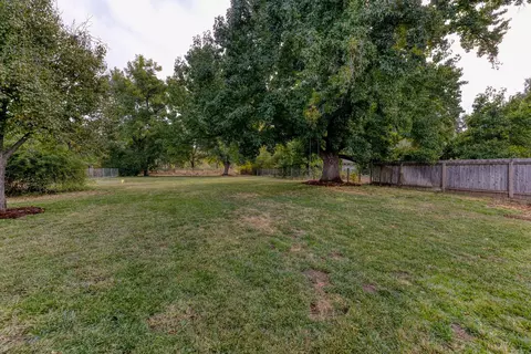 5830 Fagan Dr, Redding, CA 96001 photo 25
