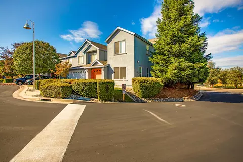 3104 Niklaus Path, Redding, CA 96002 photo 2