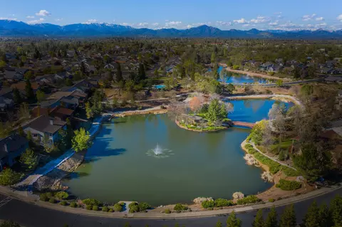 335 Franciscan Trl, Redding, CA 96003 photo 15