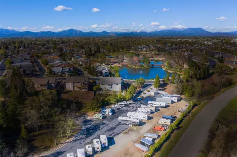 335 Franciscan Trl, Redding, CA 96003 photo 17