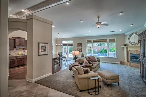 661 San Gabriel St, Redding, CA 96003 photo 10