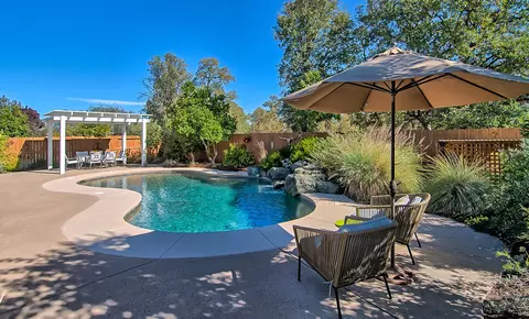 661 San Gabriel St, Redding, CA 96003 photo 4