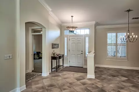 661 San Gabriel St, Redding, CA 96003 photo 8
