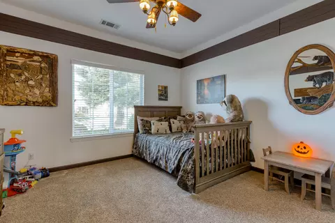 4047 Sunglow Dr, Redding, CA 96001 photo 32