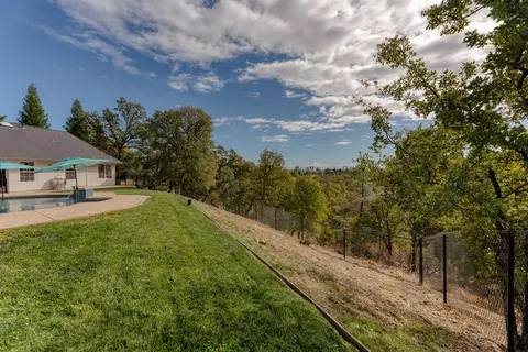 4047 Sunglow Dr, Redding, CA 96001 photo 59