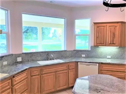 6885 Granada Dr, Redding, CA 96002 photo 14