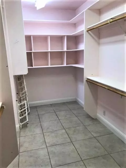 6885 Granada Dr, Redding, CA 96002 photo 24