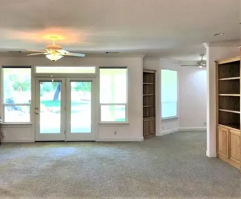 6885 Granada Dr, Redding, CA 96002 photo 8