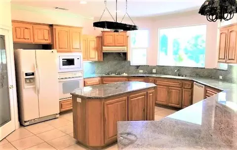 6885 Granada Dr, Redding, CA 96002 photo 12