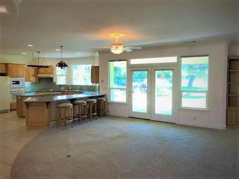 6885 Granada Dr, Redding, CA 96002 photo 7