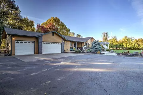 12124 E Stillwater Way, Redding, CA 96003 photo 1