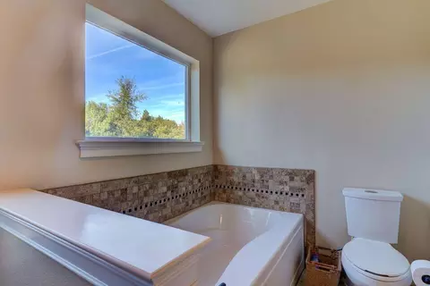12124 E Stillwater Way, Redding, CA 96003 photo 27