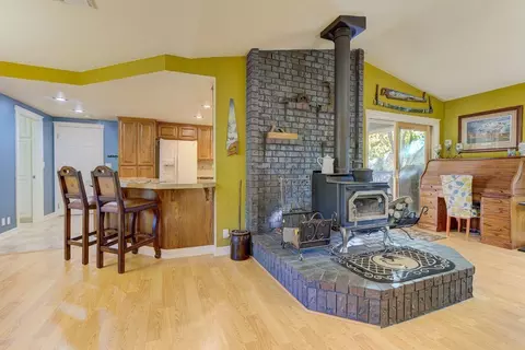 12124 E Stillwater Way, Redding, CA 96003 photo 6