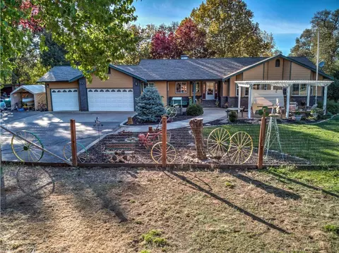 12124 E Stillwater Way, Redding, CA 96003 photo 5