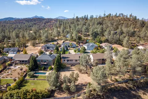 4637 Nantucket Dr, Redding, CA 96001 photo 31