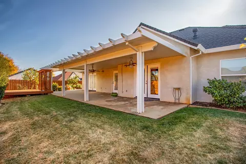 2140 Darsha Ln, Redding, CA 96003 photo 33