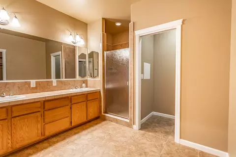 2140 Darsha Ln, Redding, CA 96003 photo 21