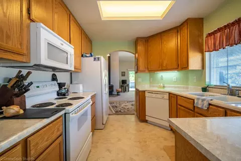 202 Buckhorn Walk, Redding, CA 96003 photo 11