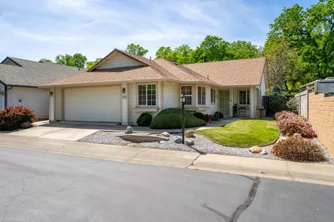 202 Buckhorn Walk, Redding, CA 96003 photo 4