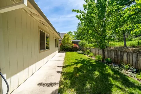 202 Buckhorn Walk, Redding, CA 96003 photo 24