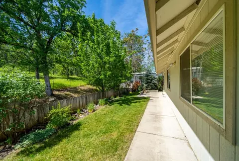 202 Buckhorn Walk, Redding, CA 96003 photo 27