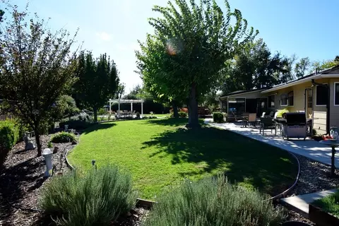 1556 Robinson Dr, Red Bluff, CA 96080 photo 17