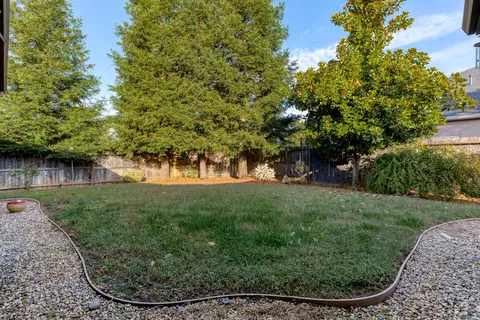 2814 Madison River Dr, Redding, CA 96002 photo 28