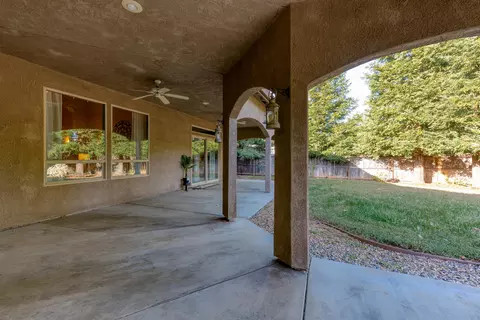 2814 Madison River Dr, Redding, CA 96002 photo 13