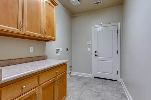2814 Madison River Dr, Redding, CA 96002 photo 17