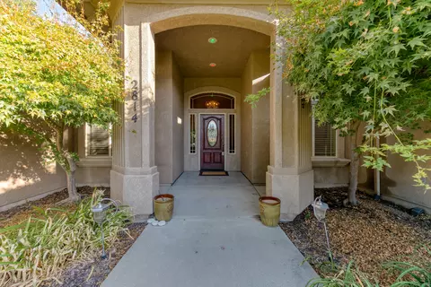 2814 Madison River Dr, Redding, CA 96002 photo 2