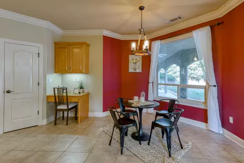 2814 Madison River Dr, Redding, CA 96002 photo 9