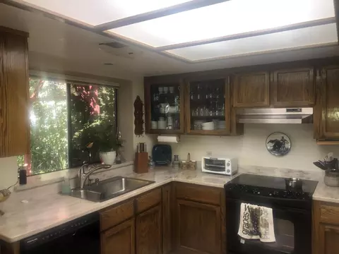 2860 Uranium, Redding, CA 96002 photo 9