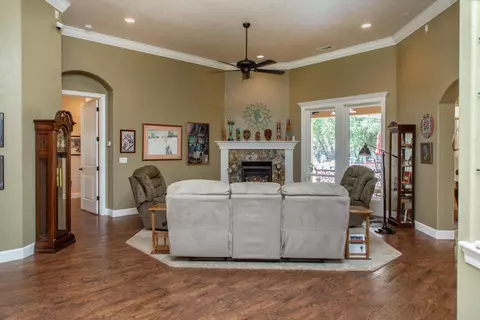 13219 Tierra Oaks Dr, Redding, CA 96003 photo 8