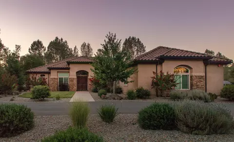 13219 Tierra Oaks Dr, Redding, CA 96003 photo 2