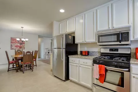 6892 Hemlock St, Redding, CA 96001 photo 8