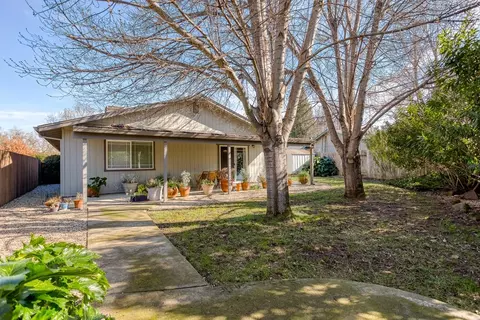 6892 Hemlock St, Redding, CA 96001 photo 18