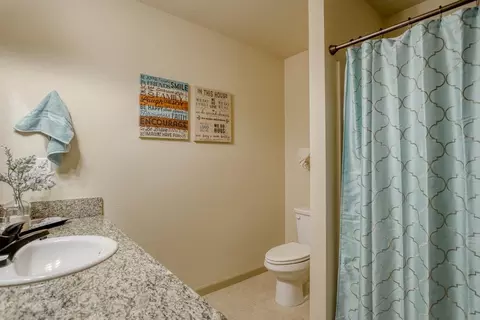 6892 Hemlock St, Redding, CA 96001 photo 16