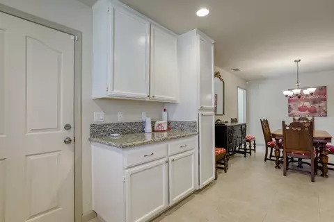 6892 Hemlock St, Redding, CA 96001 photo 7