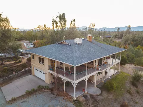 21401 Albatross Way, Redding, CA 96003 photo 3