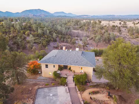 21401 Albatross Way, Redding, CA 96003 photo 1