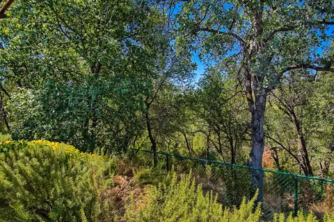2304 Dream St, Redding, CA 96001 photo 50