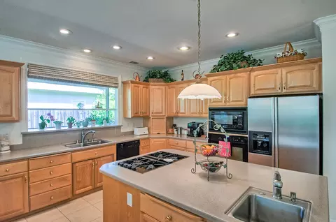 2304 Dream St, Redding, CA 96001 photo 25