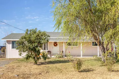 21708 Sacramento Ave, Red Bluff, CA 96080 photo 2