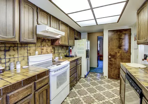 3375 Golden Heights Dr, Redding, CA 96003 photo 17