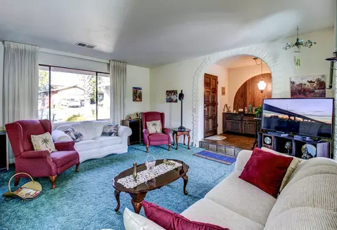 3375 Golden Heights Dr, Redding, CA 96003 photo 9