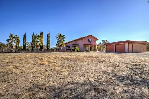 12580 Ashland Ave, Red Bluff, CA 96080 photo 2