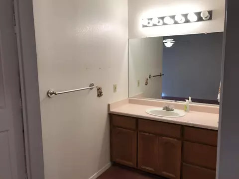 698 Cream Bush Way, Redding, CA 96003 photo 10