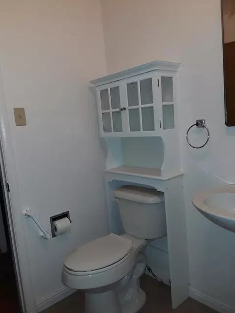 1431 Oakdale Ln, Redding, CA 96002 photo 13