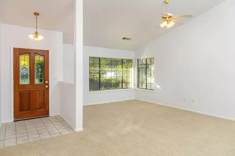 2202 Candlewood Dr, Redding, CA 96003 photo 4