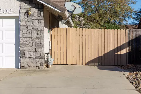 2202 Candlewood Dr, Redding, CA 96003 photo 38
